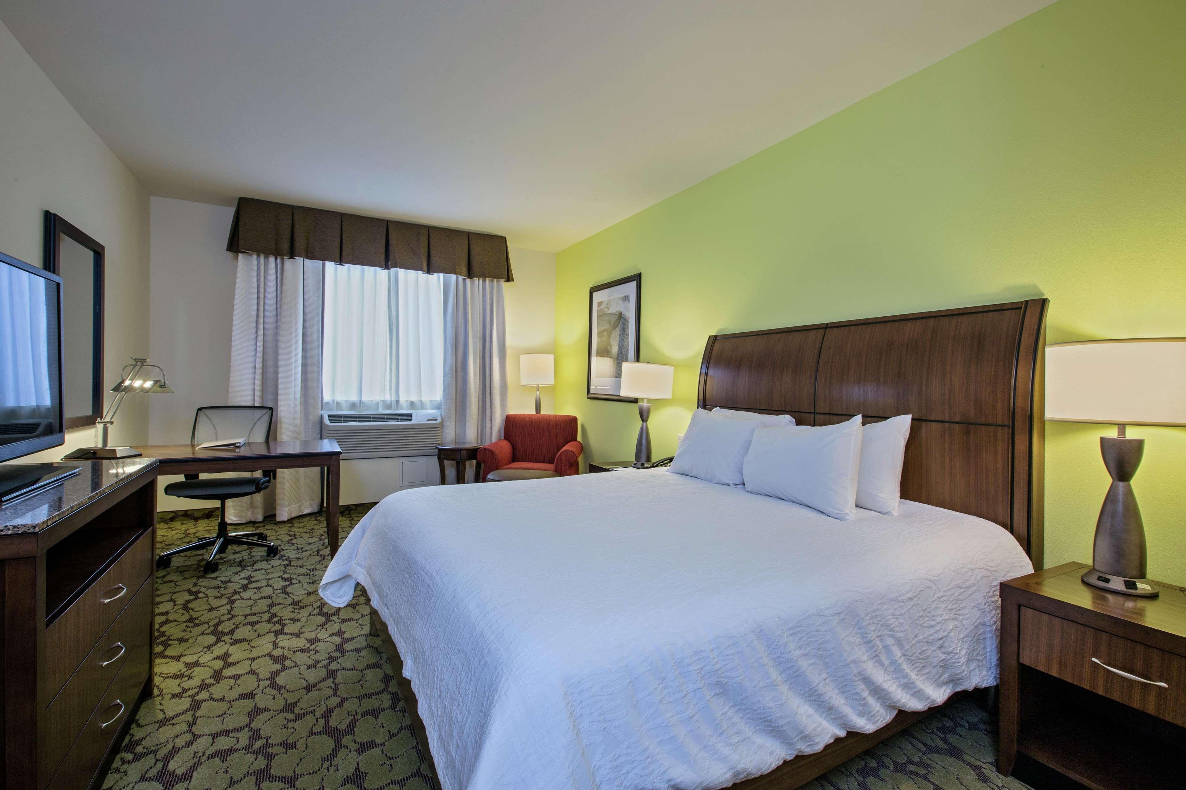 Hilton Garden Inn Lincoln Downtown/Haymarket Exterior photo